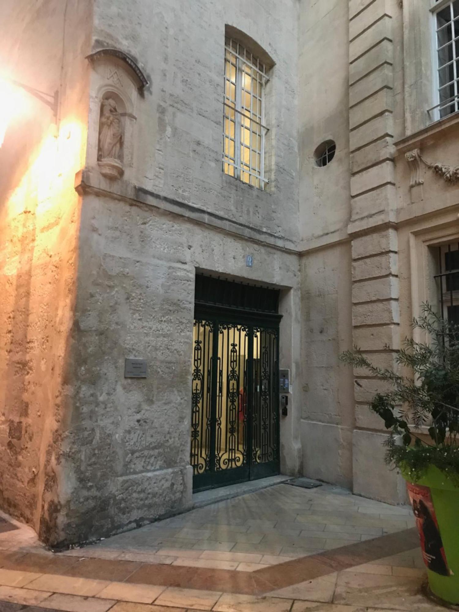 Studio Au Coeur D'Avignon Intra-Muros Exterior foto